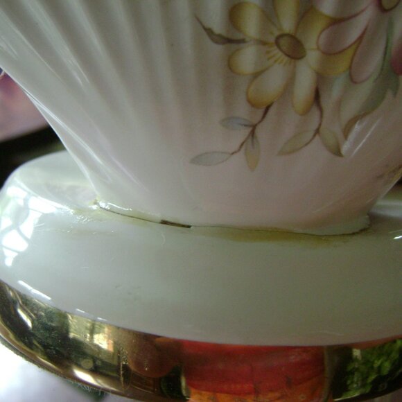 Vintage Hollywood Regency Glam Pink Accordion Fan Shell Table 15” MCM Lamp Gold - Picture 8 of 9